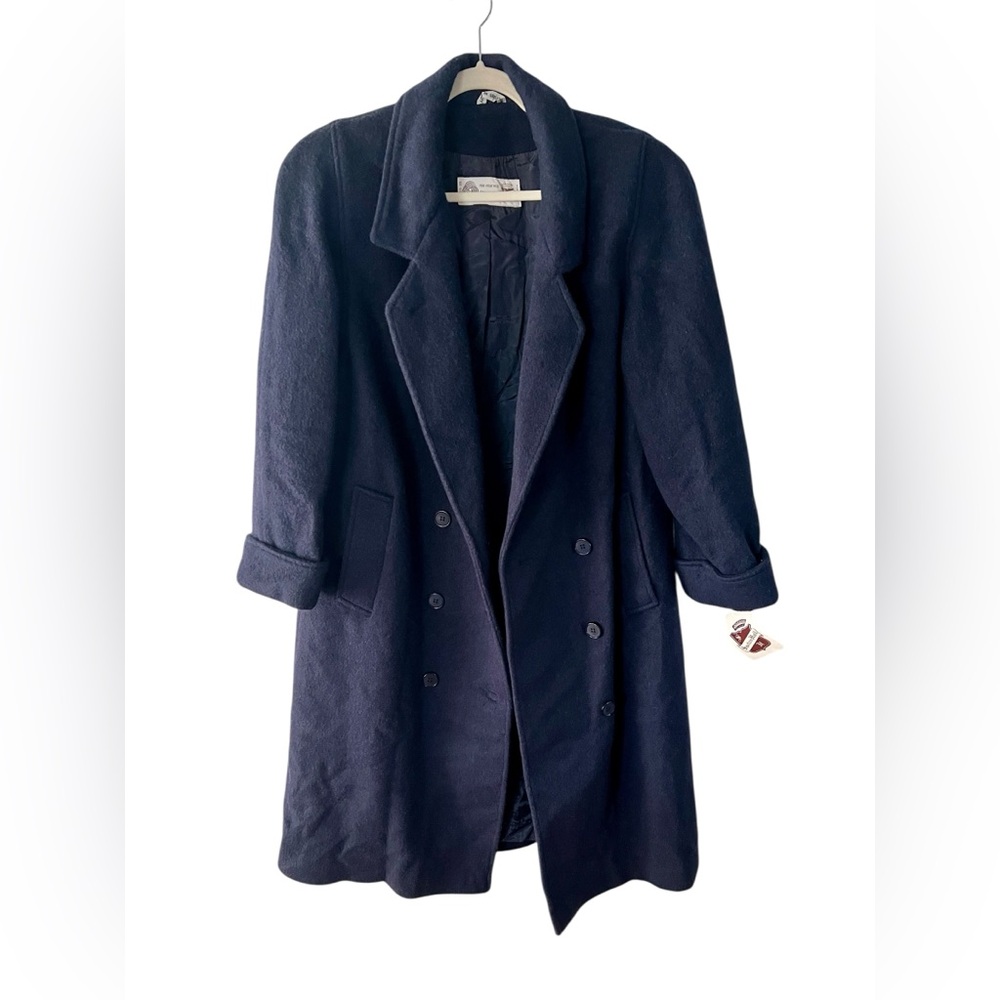 Vintage Saxton Hall NWT Navy Blue virgin wool coat made in Uruguay